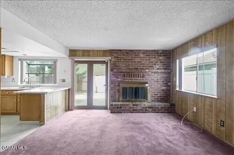Living - 1134 Elm St, Tehachapi, CA 93561 photo 7 of 7