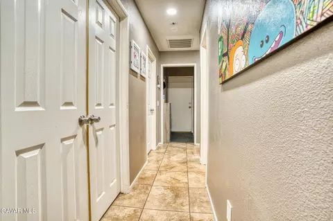 5802 Russ Pl, Palmdale, CA 93552 photo 9