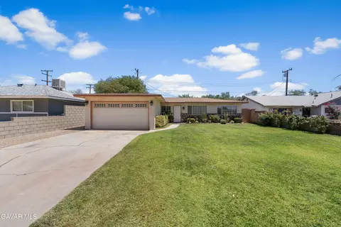 3236 Shelley St, Rosamond, CA 93560