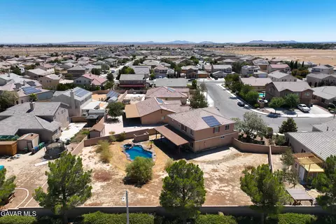 View/Area - 3017 Garnet Ln, Lancaster, CA 93535 photo 4 of 7