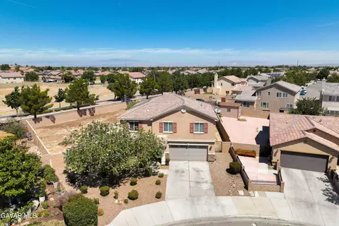 View/Area - 3017 Garnet Ln, Lancaster, CA 93535 photo 1 of 7