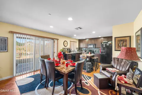 Dining - 3017 Garnet Ln, Lancaster, CA 93535 photo 1 of 2