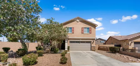 3017 Garnet Ln, Lancaster, CA 93535