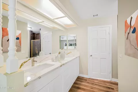 Bath - 2527 Ryans Pl, Lancaster, CA 93536 photo 1 of 4