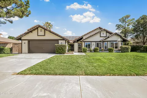 2527 Ryans Pl, Lancaster, CA 93536