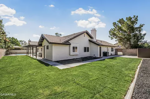 Exterior - 2527 Ryans Pl, Lancaster, CA 93536 photo 3 of 3
