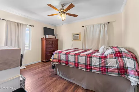 Bedroom - 46460 140th St E, Lancaster, CA 93535 photo 1 of 2