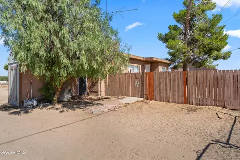 Exterior - 46460 140th St E, Lancaster, CA 93535 photo 3 of 3