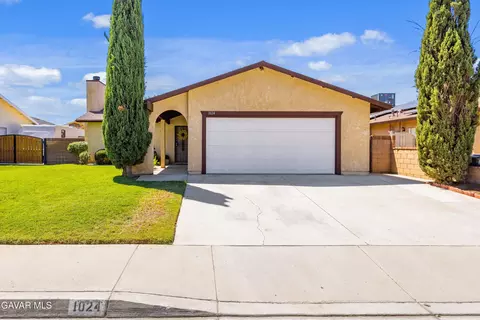 Exterior - 1024 Herzel Ave, Lancaster, CA 93535 photo 1 of 3
