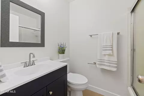 Bath - 1024 Herzel Ave, Lancaster, CA 93535 photo 1 of 2