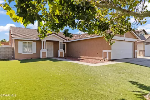 45629 Barham Ave, Lancaster, CA 93534