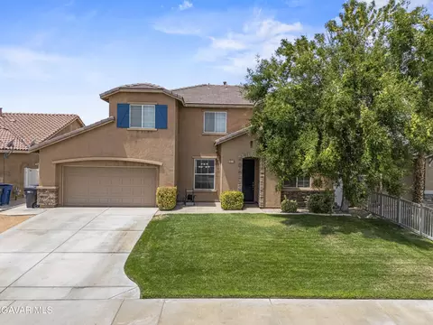 2271 Desert Wind St, Rosamond, CA 93560