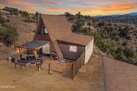 25008 Sunview Dr, Tehachapi, CA 93561