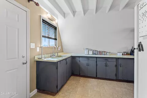 25008 Sunview Dr, Tehachapi, CA 93561 photo 9