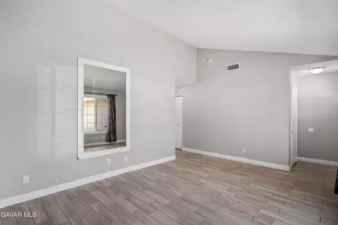 Living - 44220 Fig Ave, Lancaster, CA 93534 photo 3 of 7