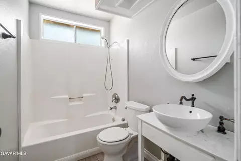 Bath - 44220 Fig Ave, Lancaster, CA 93534 photo 2 of 2