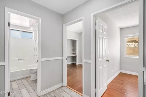 Entry Way - 44220 Fig Ave, Lancaster, CA 93534 photo 1 of 1
