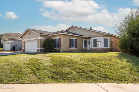 Exterior - 1001 Clearview St, Tehachapi, CA 93561 photo 3 of 3