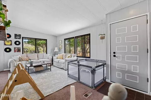 Living - 24977 Sand Canyon Rd, Tehachapi, CA 93561 photo 1 of 3
