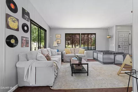 Living - 24977 Sand Canyon Rd, Tehachapi, CA 93561 photo 3 of 3