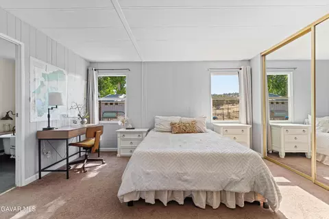 Bedroom - 24977 Sand Canyon Rd, Tehachapi, CA 93561 photo 3 of 5
