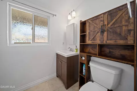 Bath - 44254 12th St E, Lancaster, CA 93535 photo 1 of 4
