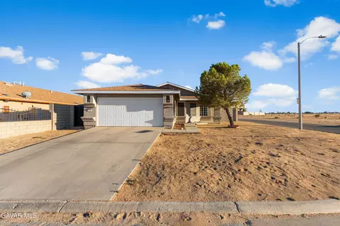8220 Charles Pl, California City, CA 93505
