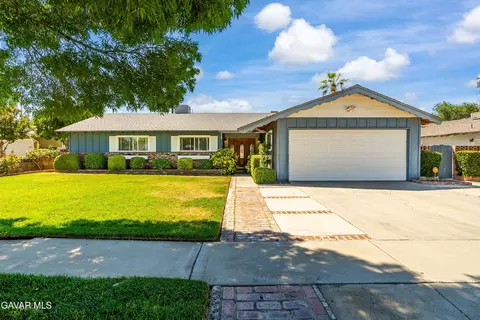 648 Ave J-11 W, Lancaster, CA 93534
