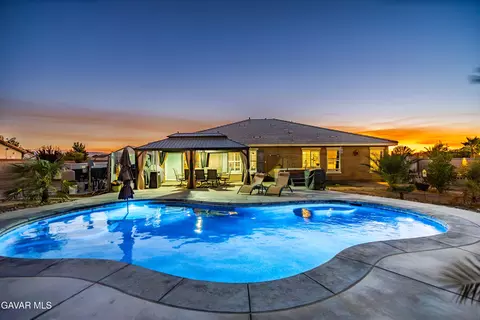 43246 Palm Ln, Lancaster, CA 93535