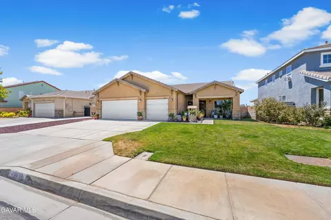 45511 21st St W, Lancaster, CA 93536
