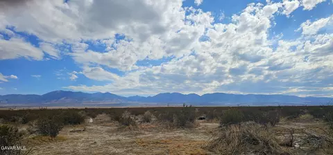 187 Th Street East Avenue S8, Palmdale, CA 93591