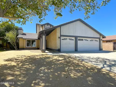 2822 Springfield Pl, Lancaster, CA 93536 photo 1