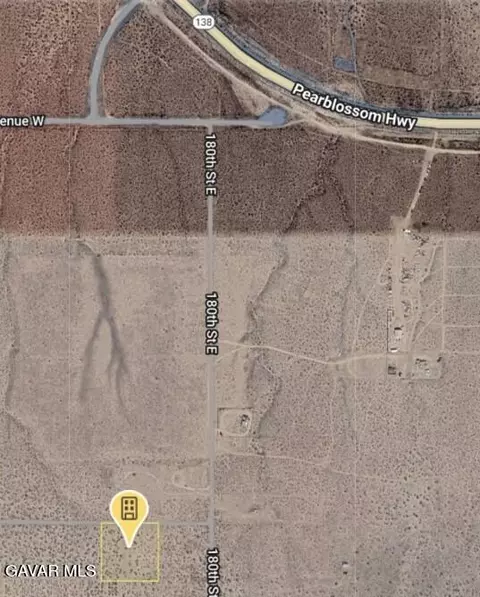 180 Th St E Avenue W8, Llano, CA 93544 photo 3