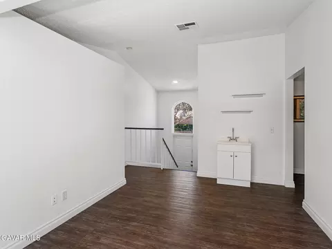Entry Way - 37707 Dixie Dr, Palmdale, CA 93550 photo 2 of 2