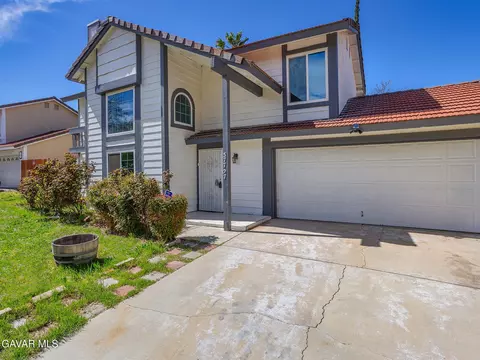 Exterior - 37707 Dixie Dr, Palmdale, CA 93550 photo 6 of 9