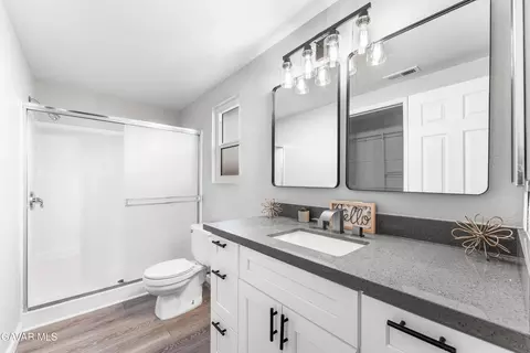 Bath - 1003 Lightcap St, Lancaster, CA 93535 photo 1 of 2