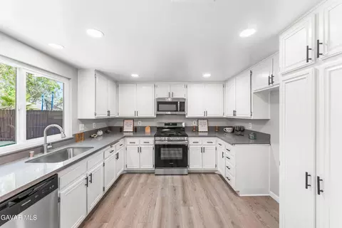 Kitchen - 1003 Lightcap St, Lancaster, CA 93535 photo 3 of 5
