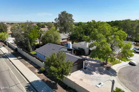 View/Area - 1003 Lightcap St, Lancaster, CA 93535 photo 2 of 3