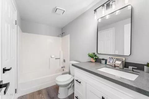 Bath - 1003 Lightcap St, Lancaster, CA 93535 photo 2 of 2