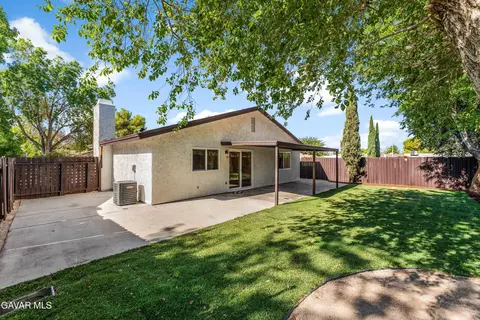Exterior - 1003 Lightcap St, Lancaster, CA 93535 photo 8 of 12
