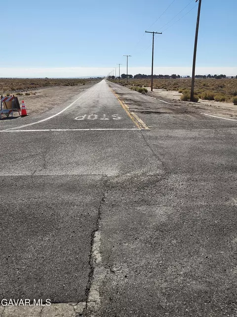 W 30th West And D12 Street, Lancaster, CA 93536 photo 2
