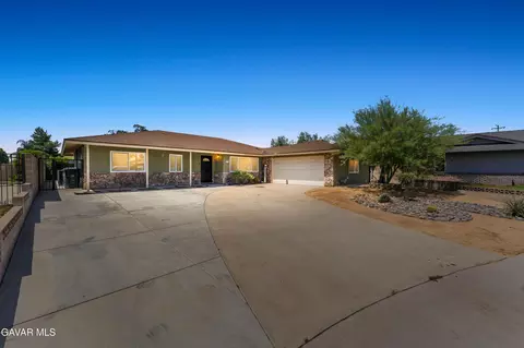 9916 Toyon Ave, Fontana, CA 92335