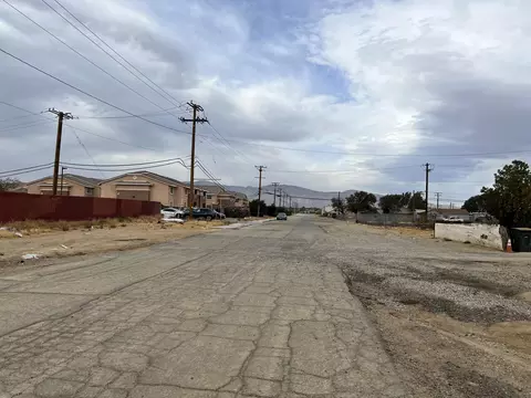 H Street, Mojave, CA 93501 photo 9
