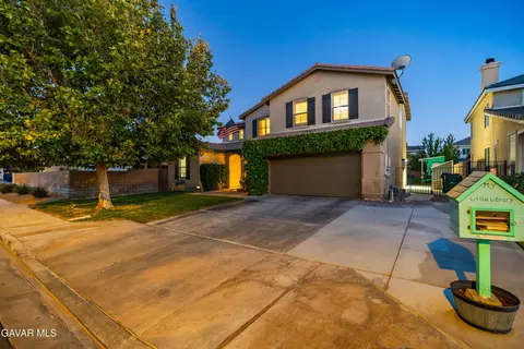 4762 Ave J6 W, Lancaster, CA 93536