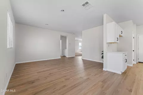 Living - 5789 Golding Dr, Lancaster, CA 93536 photo 2 of 3