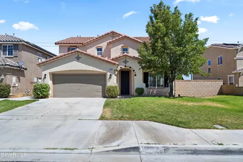 Exterior - 5789 Golding Dr, Lancaster, CA 93536 photo 2 of 5