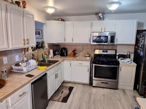 45546 12th St W, Lancaster, CA 93534 photo 3