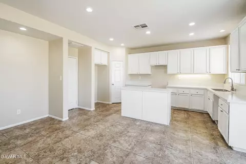 Kitchen - 2545 Cattail Pl, Palmdale, CA 93551 photo 3 of 4