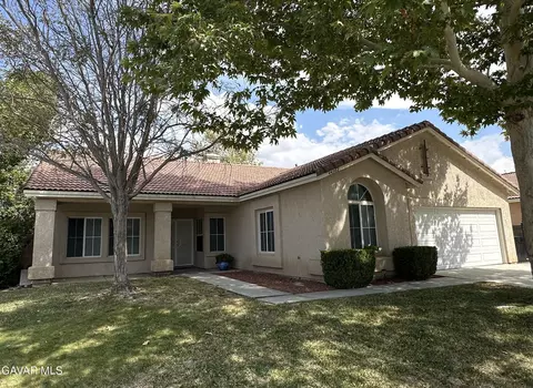 44342 Monroe Way, Lancaster, CA 93536