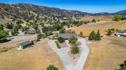 View/Area - 25880 Skyline Dr, Tehachapi, CA 93561 photo 8 of 8